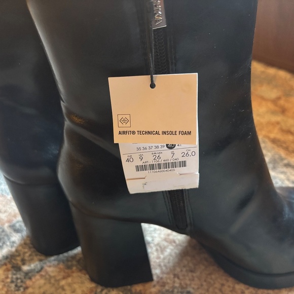 Brand new, Bershka platform heeled boots - Picture 3 of 6